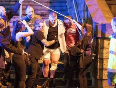 Επίθεση στο Μάντσεστερ: Η Αριάνα Γκράντε έσωσε εκατοντάδες άτομα χάρη στο ανκόρ που έκανε (φωτό)